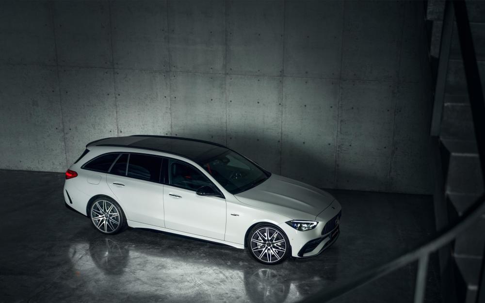 以性能版身份回归全新奔驰amgc43旅行版上市售6968万元