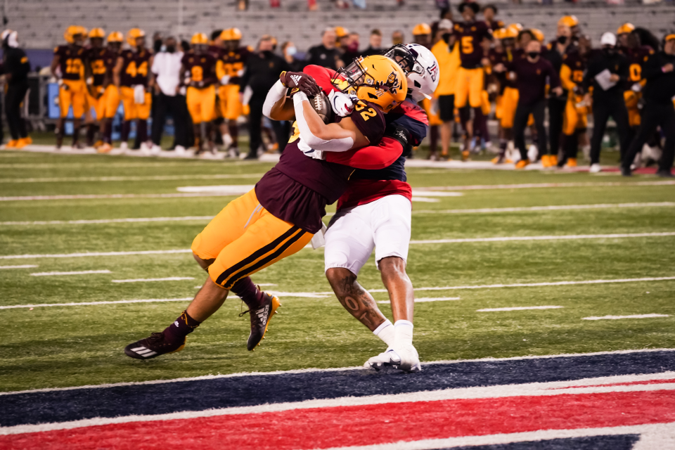 【新秀小传】贫民窟中走出的励志偶像,双威胁四分卫的终极答案?