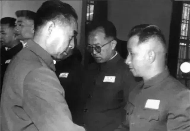 “战神”粟裕逝世四十周年：他是改变解放战争战局的人_腾讯新闻