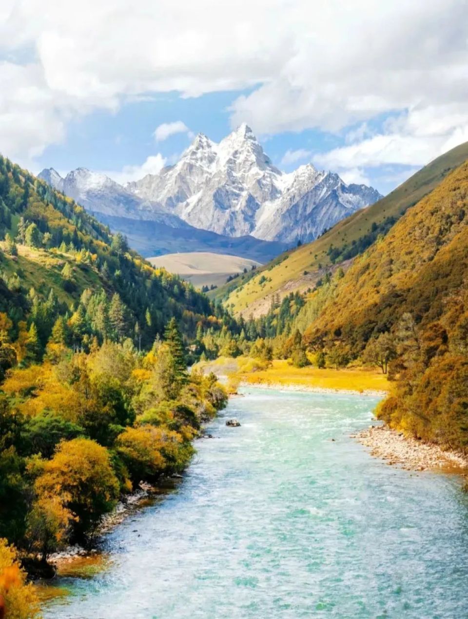 四川最高的山图片