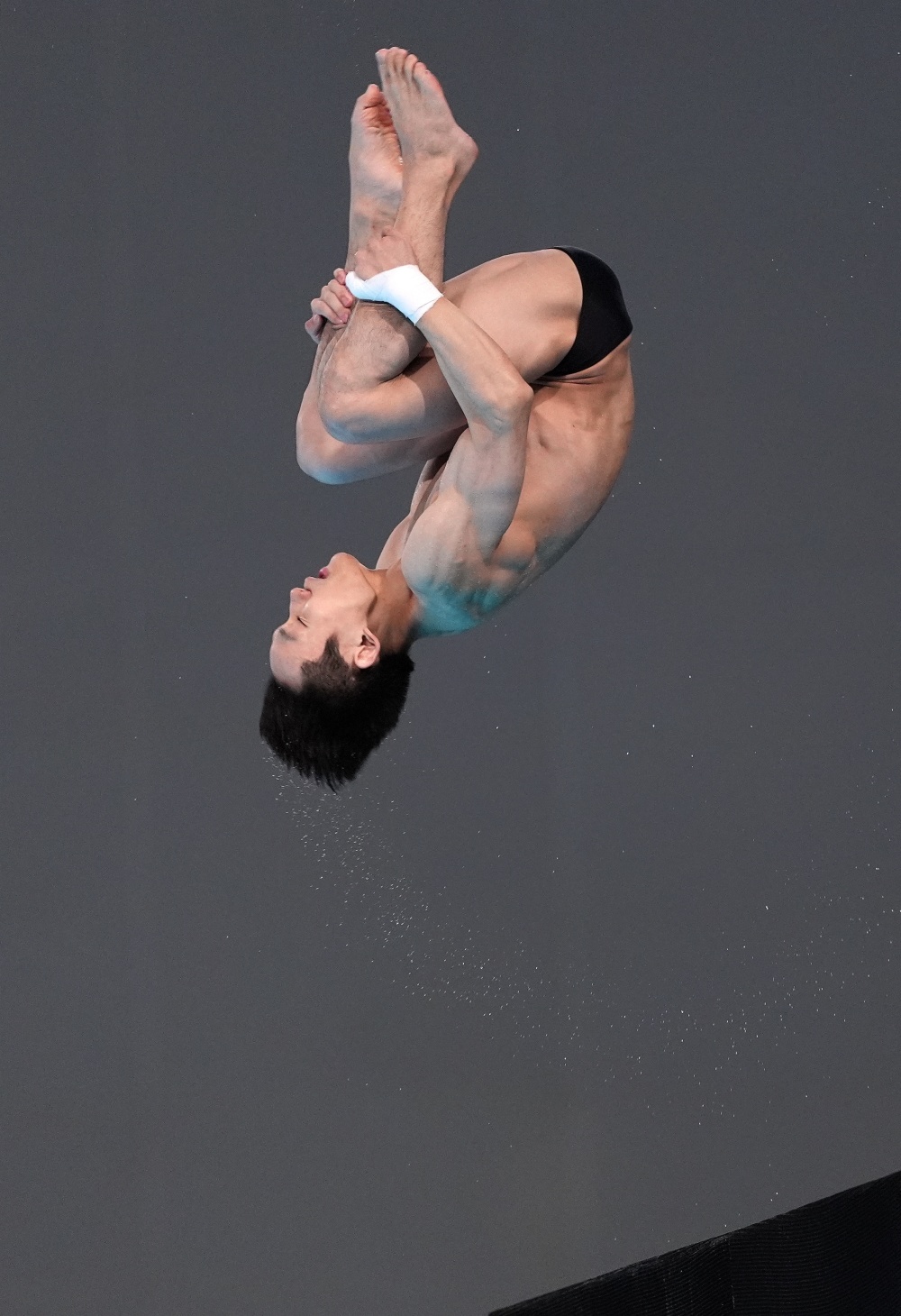 跳水——世界杯总决赛:杨昊获男子10米台冠军