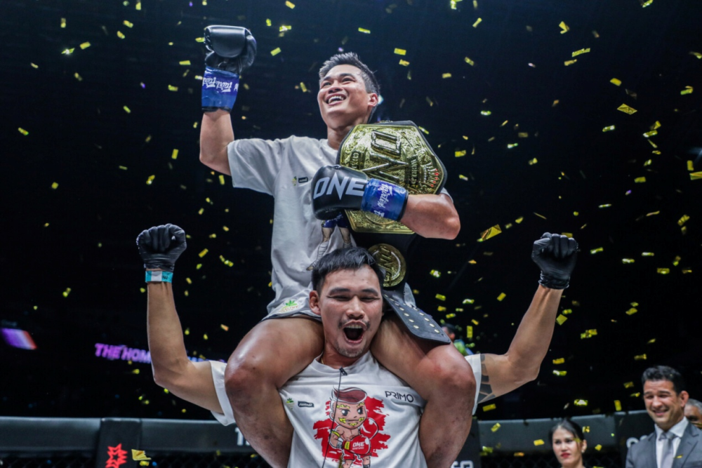 在one 163雏量级踢拳世界冠军赛中,泰国名将帕奇特侬(petchtanong