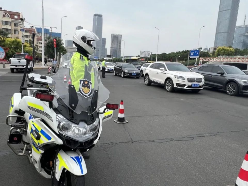 高考首日,"滨城"总动员,为考生保驾护航