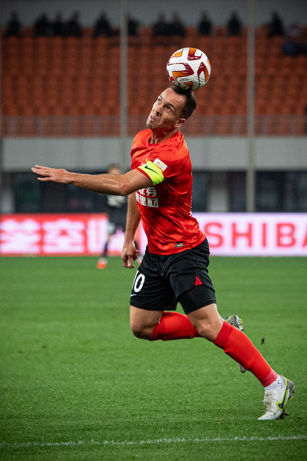 体育足球中超长春亚泰胜浙江2