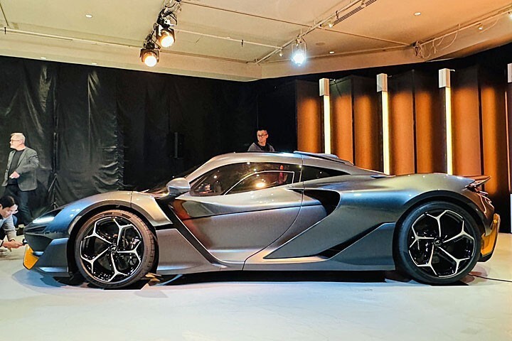 新一代神车？实车实拍迈凯伦W1_腾讯新闻