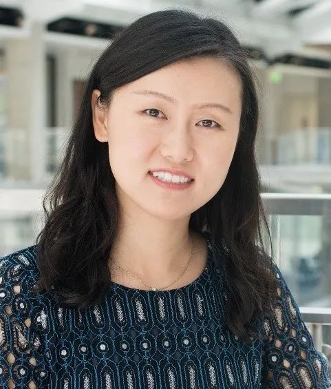 她本科毕业于北京清华大学工程力学系,博士毕业于哈佛大学材料力学