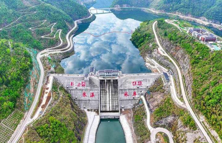 十年艰辛付青山 台州朱溪水库正式通水