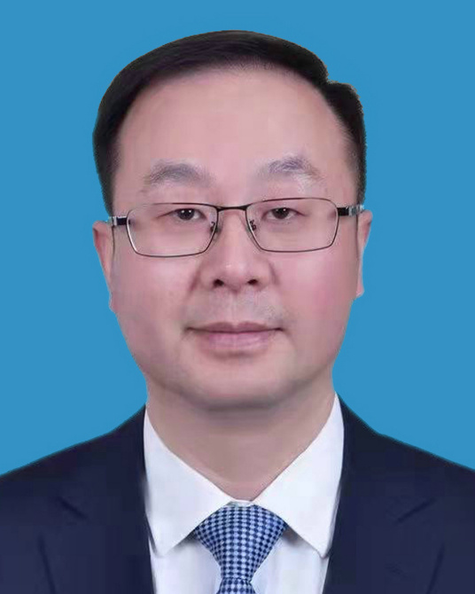 他跨省任省委常委、组织部部长，是该省最年轻省委常委_腾讯新闻
