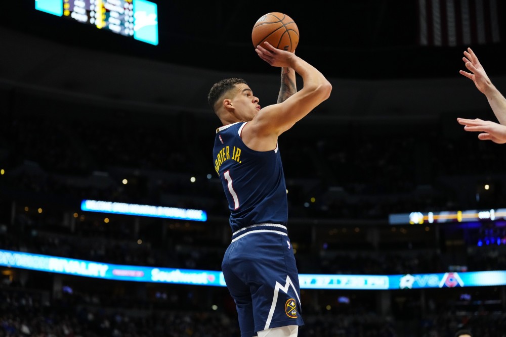 本场比赛,小迈克尔-波特出战35分钟,投篮16中8,三分6中2,罚球2中2