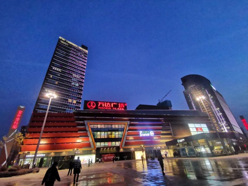 曝万达拟出售一二线城市万达广场!会否波及西安?_腾讯新闻