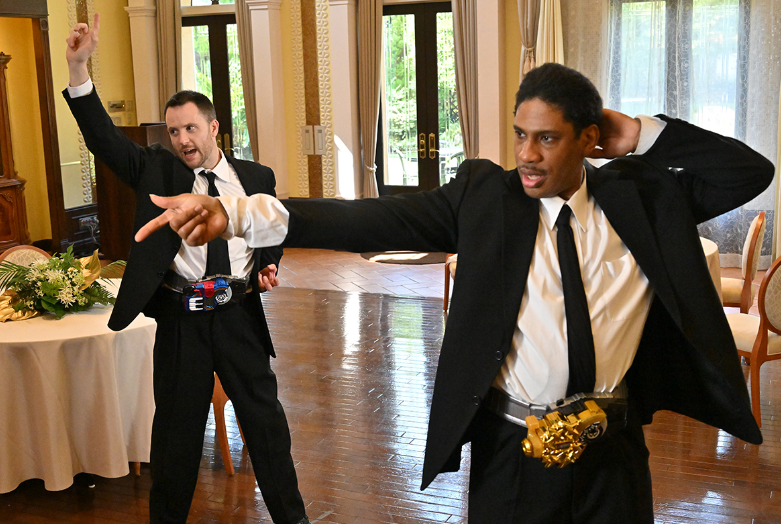 假面骑士极狐33话预告 牛牛开启大逃杀比赛 祢音的两位保镖变身