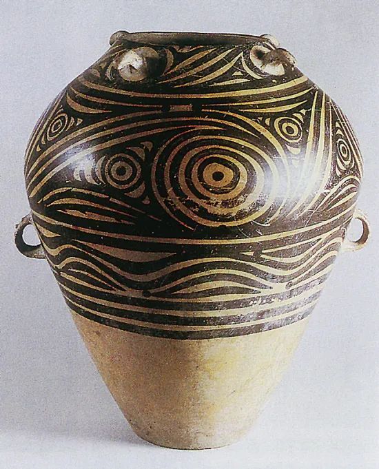 旋涡纹尖底彩陶瓶:甘青地区黄河文明的发展_腾讯新闻