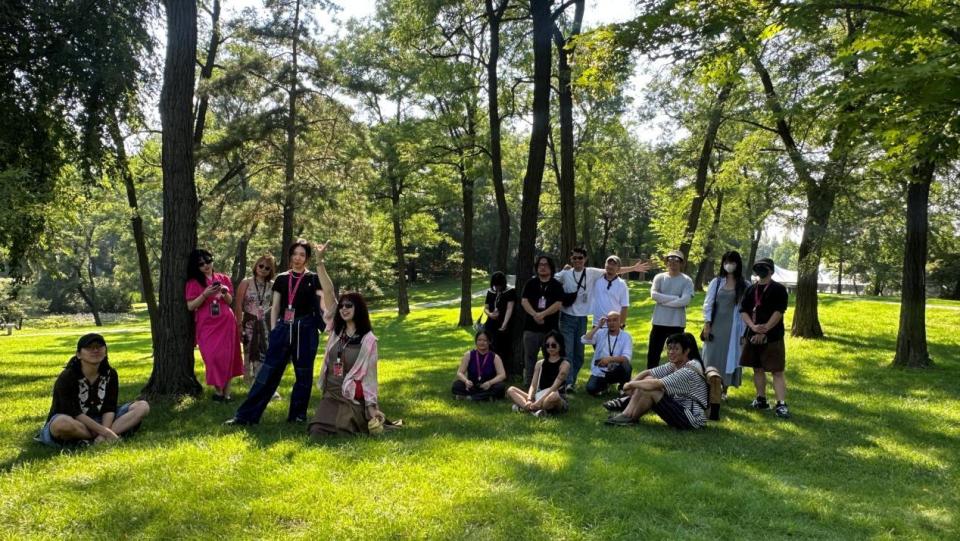沈阳植物园承办的"然·爱生活艺术节"开幕,这场艺术节将在百合园持续