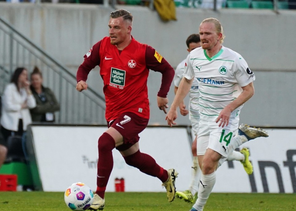 惨遭绝杀凯泽被逆转后仍居德乙倒二德国杯与药厂争冠