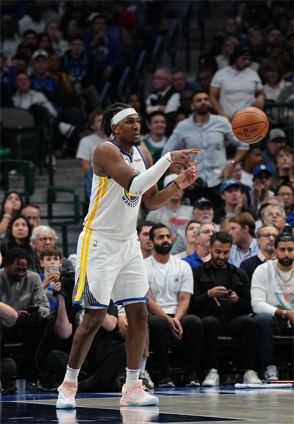 勇士大胜国王,总比分扳成1:2,格林缺阵,卢尼一战封神