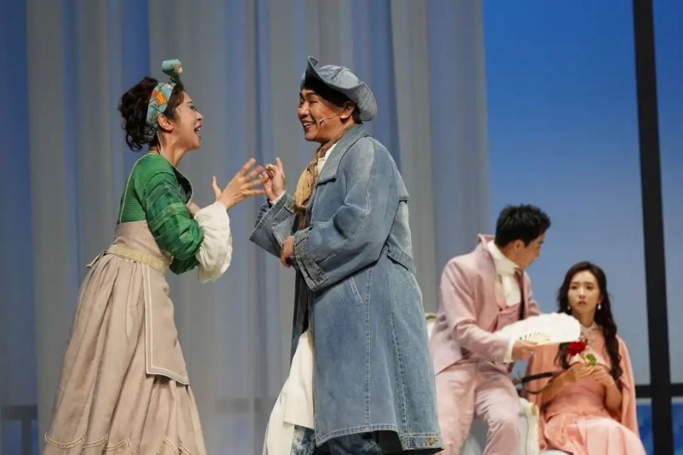 首演报道|《一仆二主》"喜大普奔",国家大剧院喜剧上新