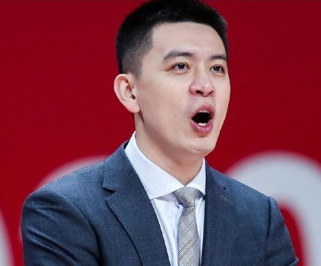 杨鸣执教4年3冠:成辽宁队史教练第一人 未来会成男篮主帅吗