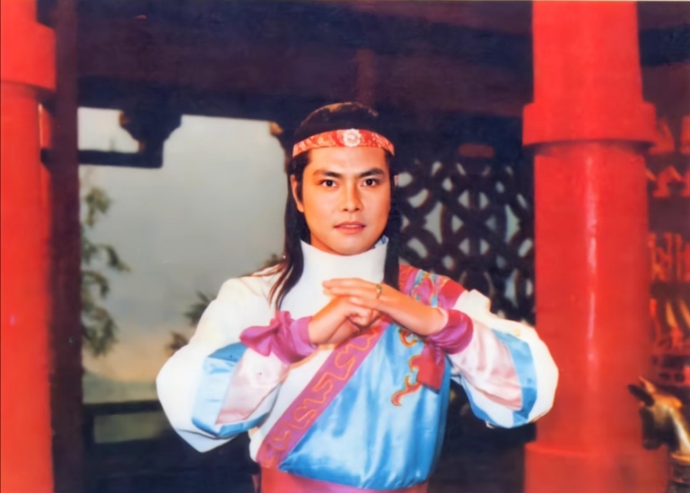 90版《封神榜》珍贵花絮:当演员们穿回时装,你还能认出是谁吗_腾讯