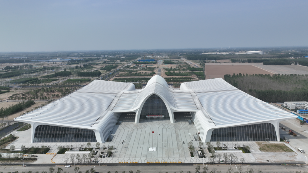 临空之翼展翅腾飞廊坊临空国际会展中心项目即将投用