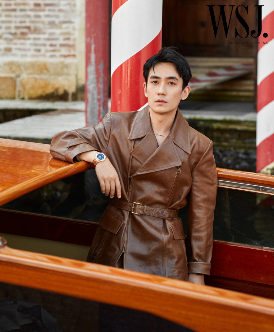 朱一龙《wsj.》九月刊封面释出,浪漫水城,摇曳生姿