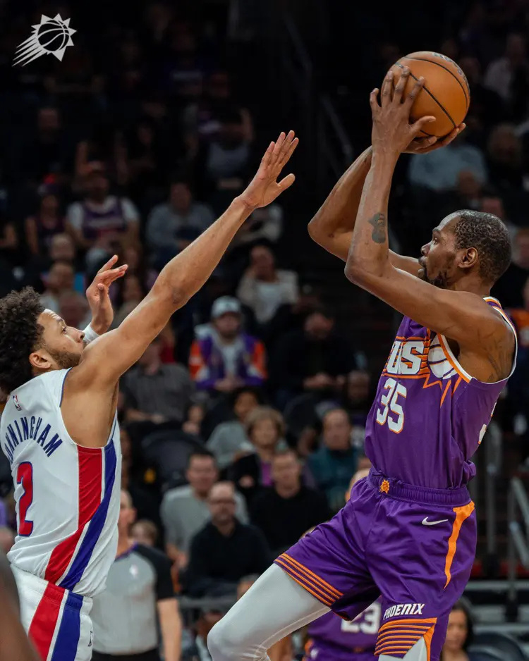 杜兰特作为超级得分手,为什么生涯最高才55分?