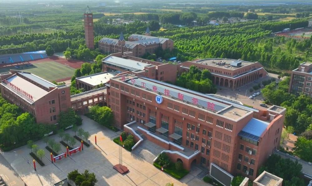 济宁市工业技师学院:富有浪漫色彩的校园