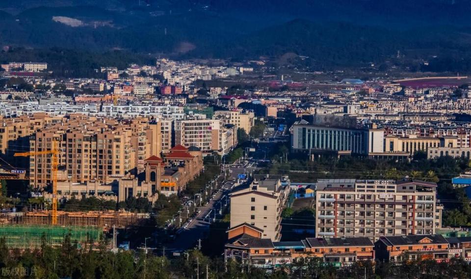 中国适合旅居养老的有六座城，夏天和冬天各三座，你最喜欢哪一个_腾讯新闻