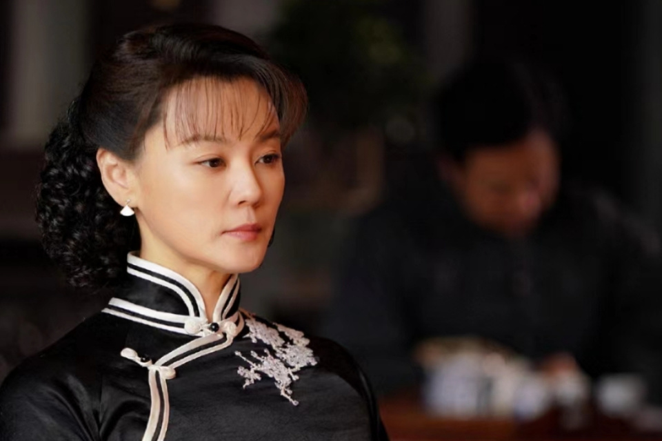 梁爱琪:合作李现没火,演《庆余年》没红,今凭《珠江人家》出圈_腾讯