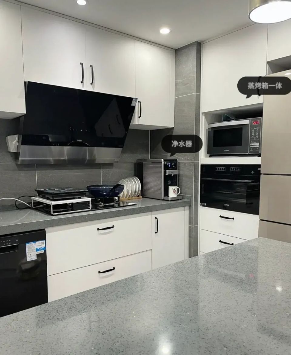 跑了10家工地,9家厨房开放式,总算明白了封闭式和开放式的区别