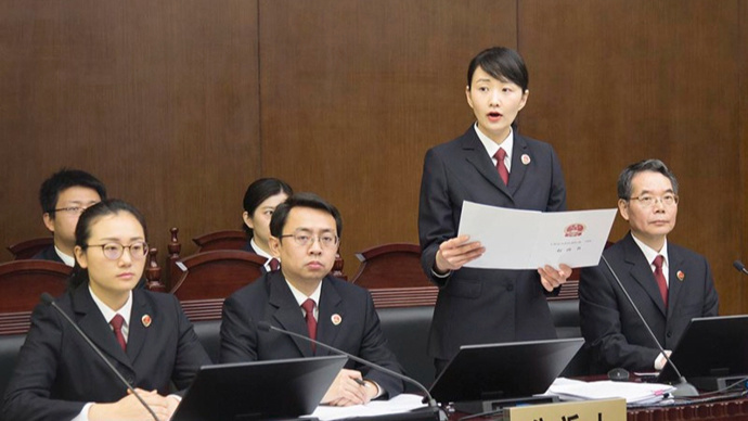 看上海这位女检察官如何全链条打击倒卖文物产业链_腾讯新闻