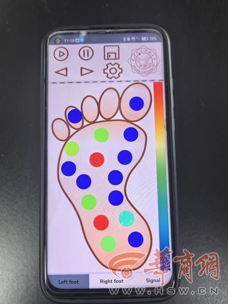 医疗康复设备有哪些西安电子科技大学研发柔性传感鞋垫 记者实地探访实验室_https://www.jmylbn.com_新闻资讯_第3张
