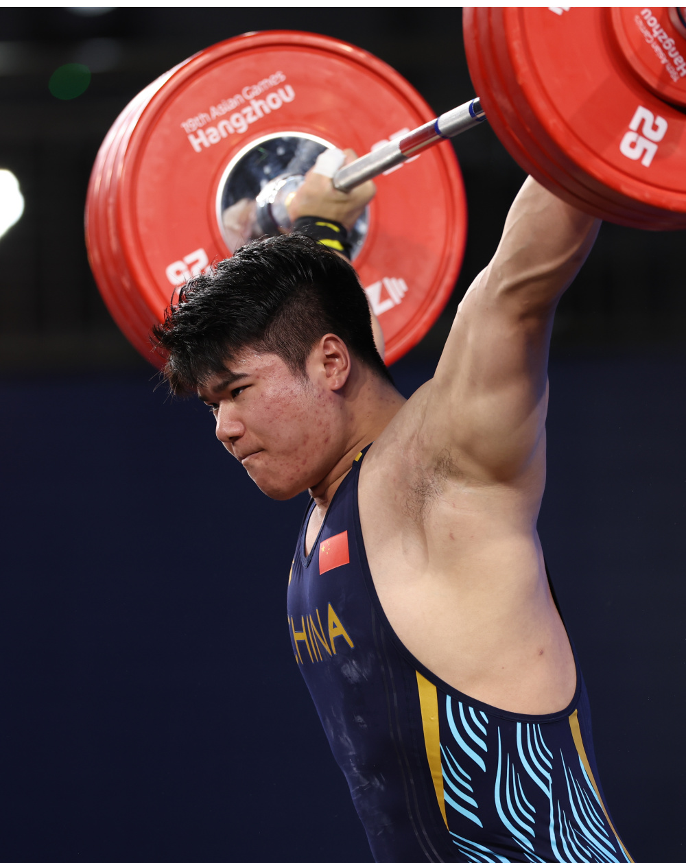 举重——刘焕华获男子109公斤级冠军(2)