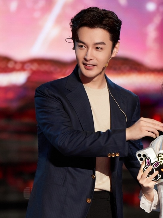 张昊唯表示已报警!早前发文被团伙盯上勒索,工作室回应信息量大