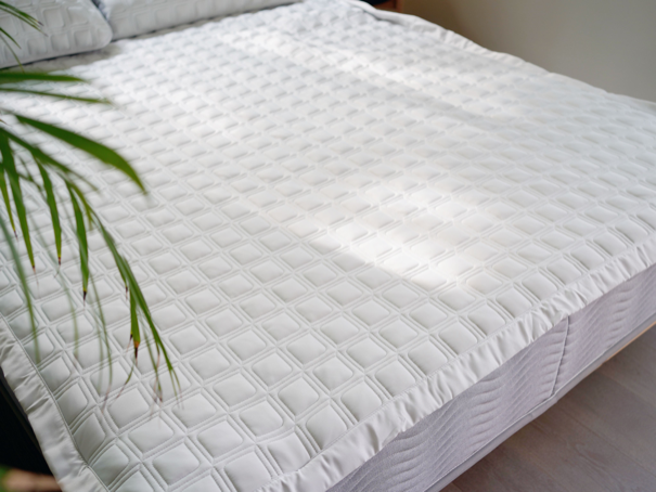 夏天想要裸睡爽,床上这东西真要好好挑!