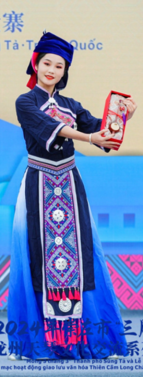 有被惊艳到!传统与时尚碰撞,我们的龙州壮锦竟然这么潮!_腾讯新闻