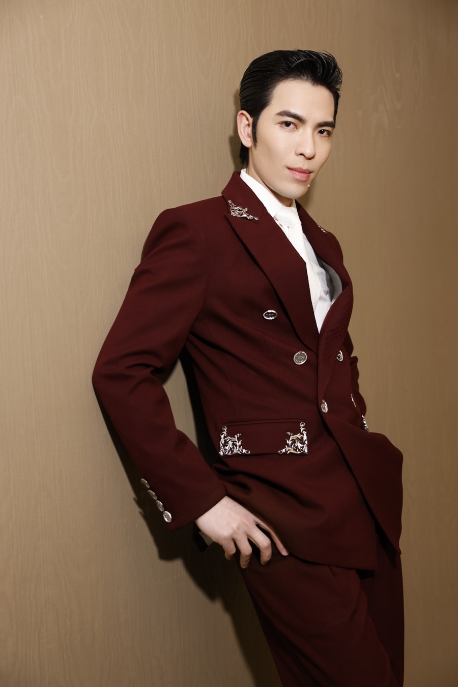 萧敬腾四登春晚舞台,蛇年一首《我可以》唱出央视严选含金量!