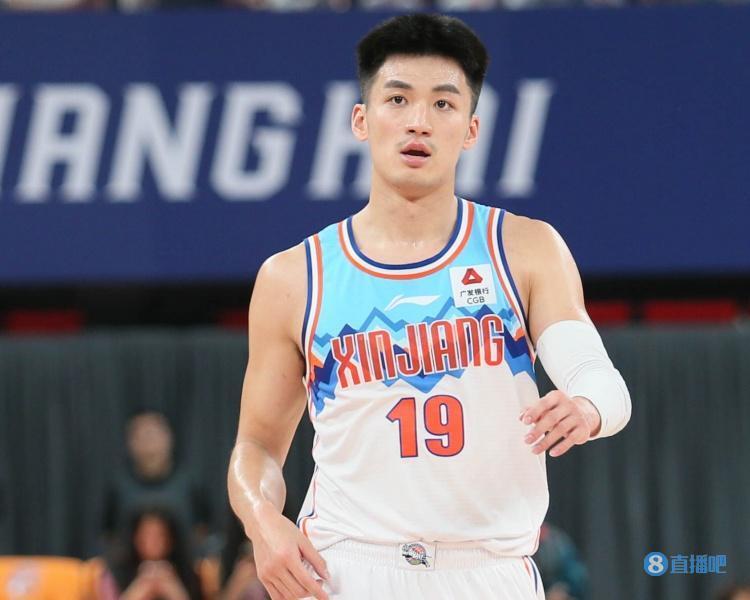 于德豪上场8分钟拿到4犯规1失误 其他数据皆为0_腾讯新闻