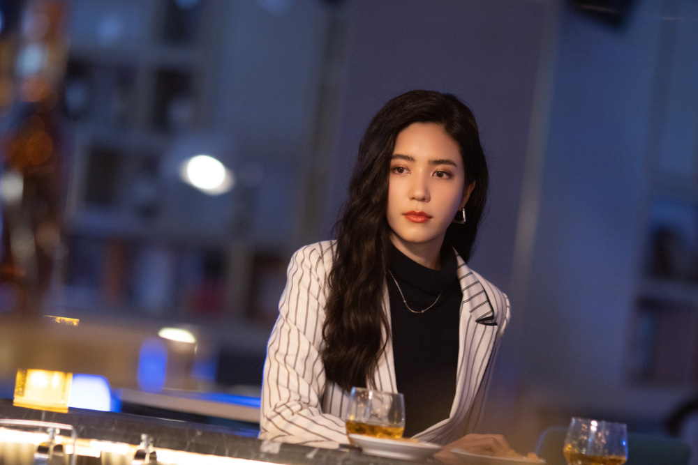 《三分野》夏若妍人气飙升 这样的反差美人你爱了吗