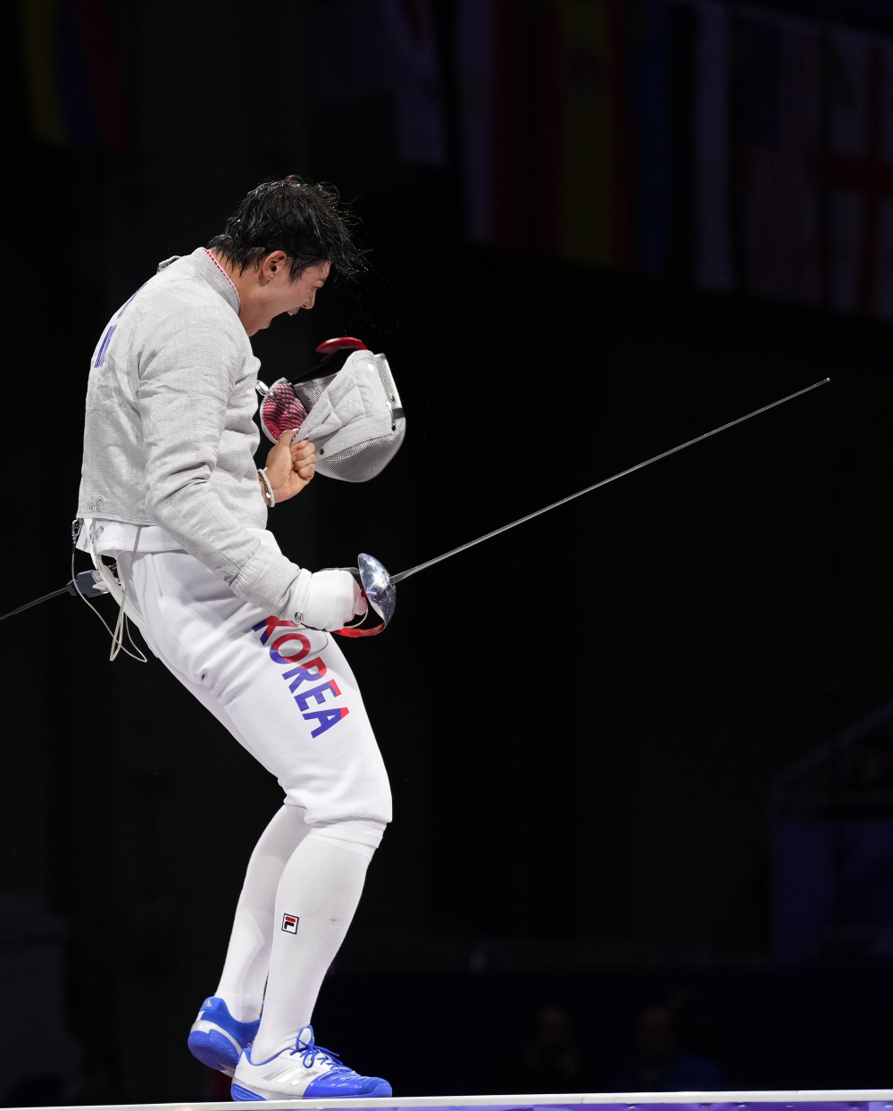 巴黎奥运会|击剑——男子个人佩剑:韩国选手吴尚旭夺冠(4)