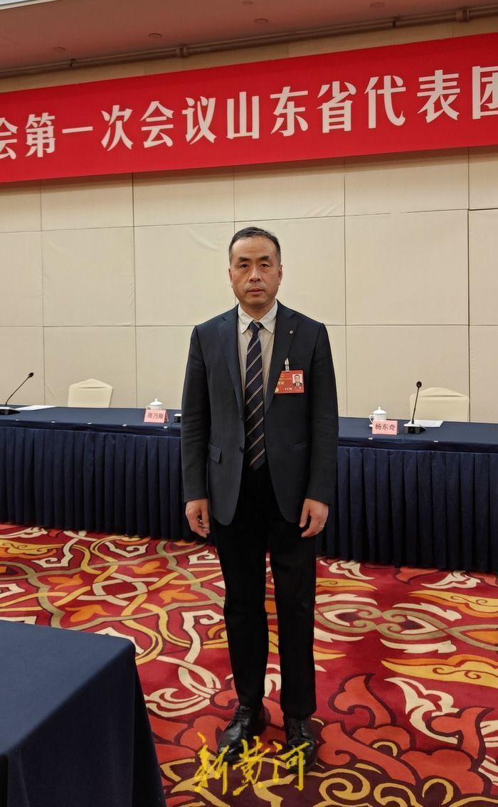 代表委员履职故事全国人大代表卢林加强重症早期康复干预开展多学科