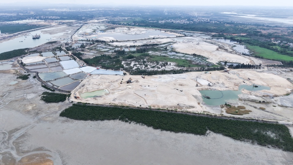 广西北部湾港建设再提速 铁山港泊位工程获国家级岸线批复_腾讯新闻
