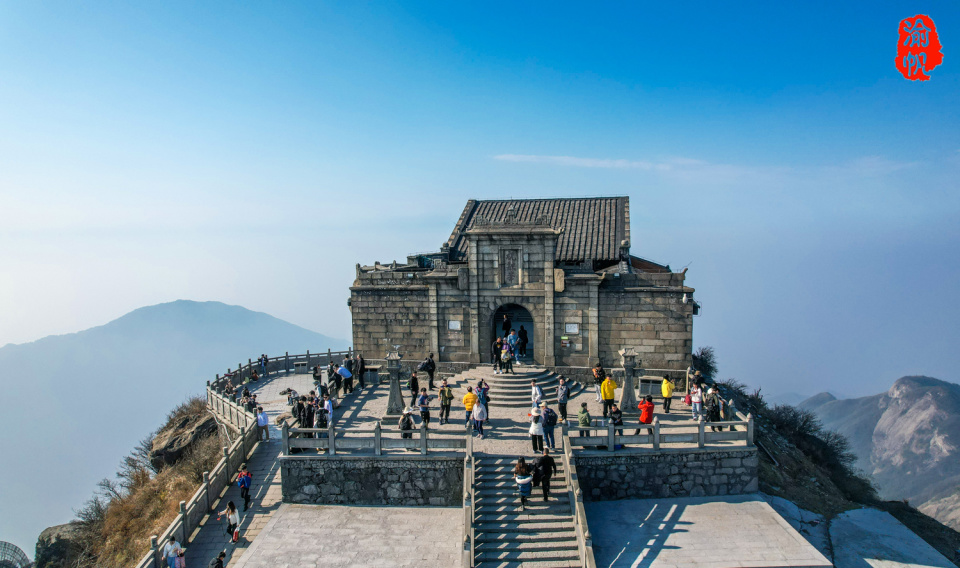 南岳有个万寿广场,铸有世界第一鼎,全面展示了中华南山寿岳文化_腾讯