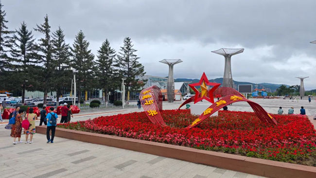 图们江广场成为"铸牢"新阵地