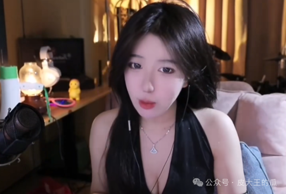 求生这款游戏热度的下降,呆妹儿的人气也出现了下滑,不过身为女主播