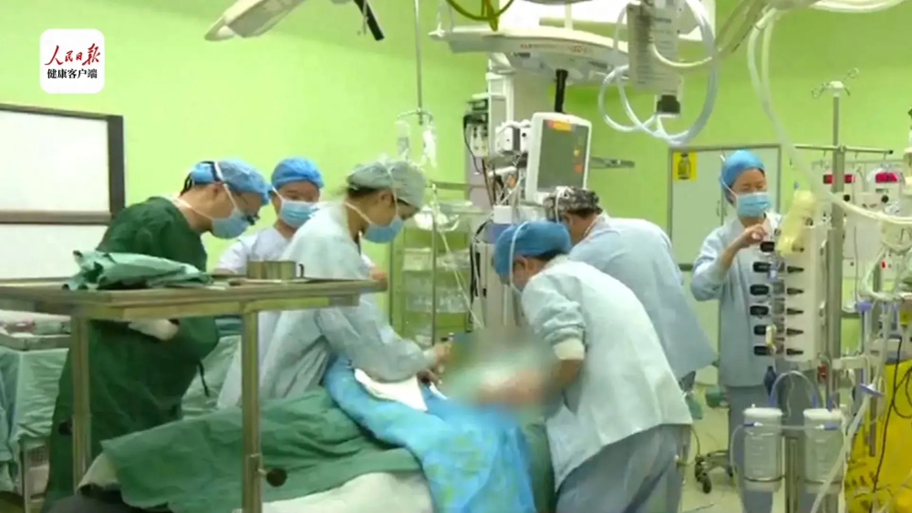 年龄最小出生仅6天患儿切除肝脏肿瘤