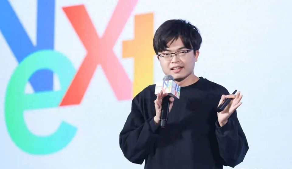AGI-Next峰会深度洞察：告别清谈，2026年“实干智能体”时代来临_腾讯新闻