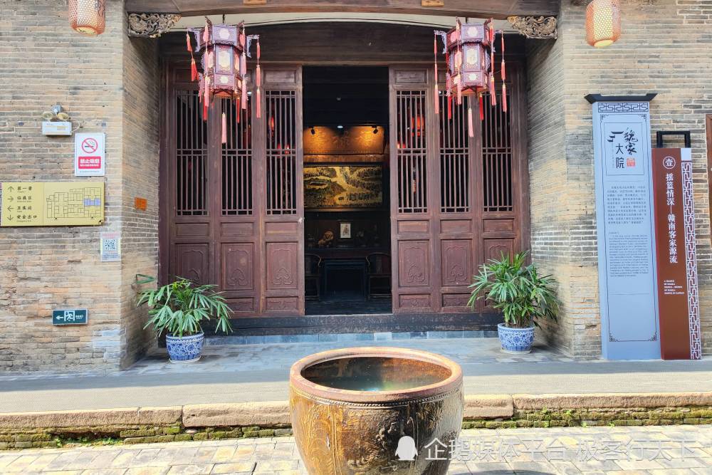 赣州魏家大院最具代表性的客家建筑加上高大的院墙就是围屋
