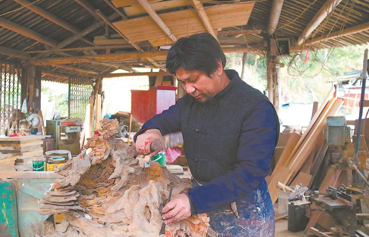 池长主刀锋千百转枯木再逢春