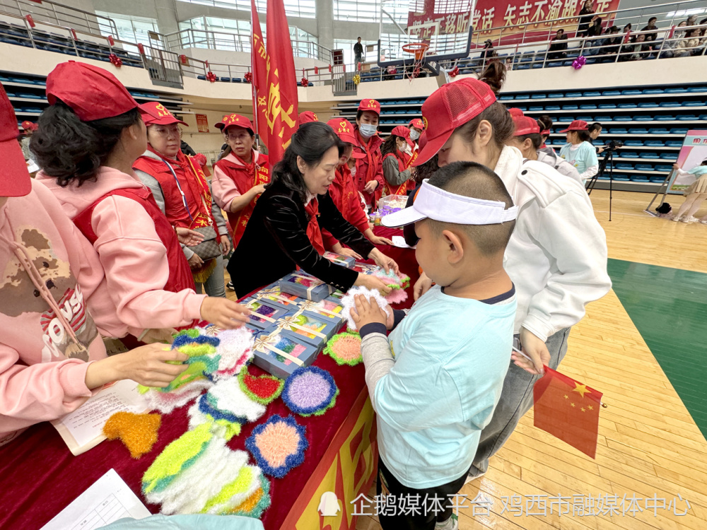 快乐成长的道路上一个都不能少 鸡西市同频开展庆"