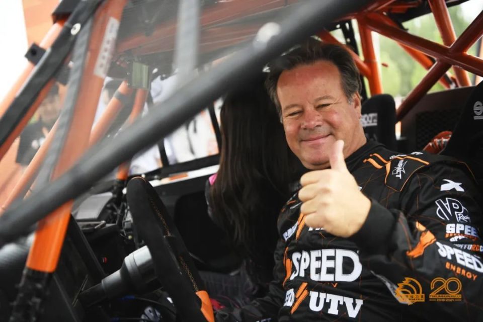 第一个终点,车手们这样说.